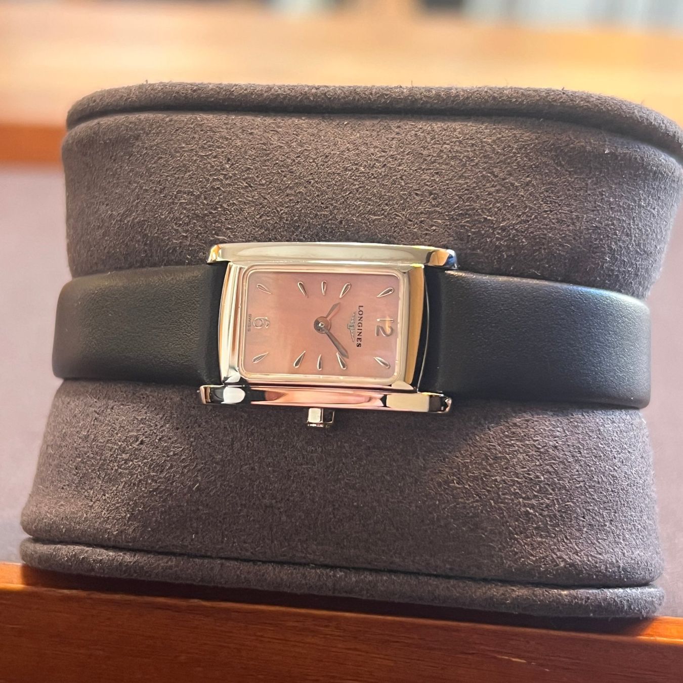 Longines Orologi: Longines DolceVita MOP Pink Dial L5.158.4.80.2 – Usato da Carouge GE venduto da Watchaser 6