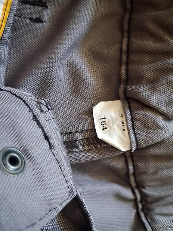 Pantaloni: Arbeitshosen – Usato da Mels venduto da Sb83 1