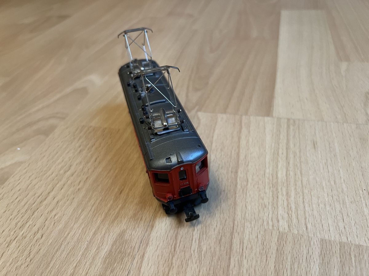 Kleinbahn Modellini di ferrovie: Kleinbahn Lokomotive SBB rot – Usato da Gisikon venduto da ram_78bx 1