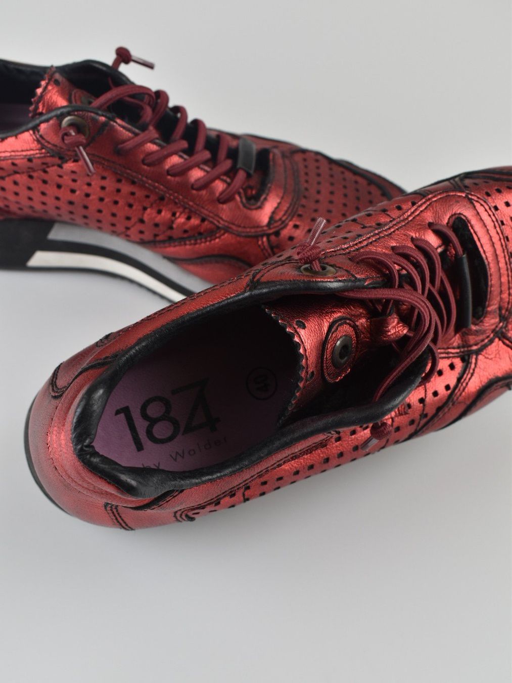 Walder Chaussures femmes: 1874 Walder Sneaker, Gr.40, rot metallic – D'occasion à Nürensdorf par 2ND_STORY 4