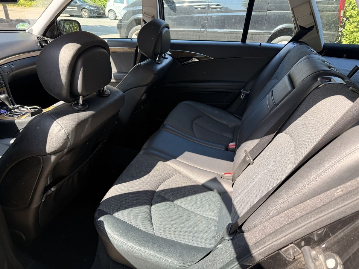 Mercedes-Benz Automobili: Mercedes E220 CDI Kombi T-Modell – Usato da Winkel venduto da Boki911 7