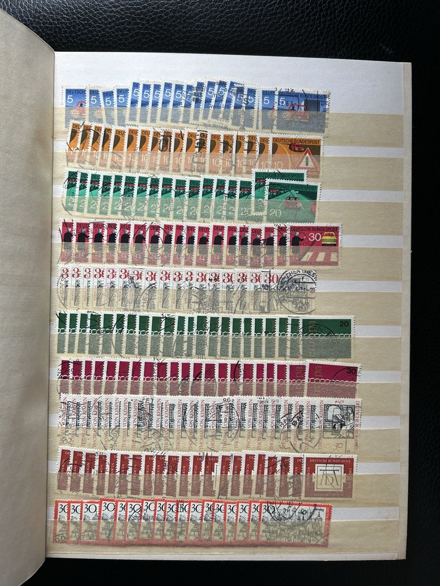 Tutti i francobolli: Briefmarkenalbum BRD Doubletten – Usato da Emmen venduto da Carbru 2