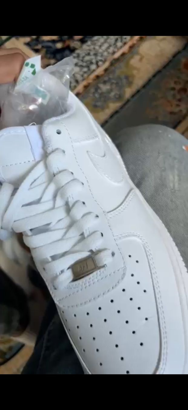 Scarpe da uomo: Nike Air Force 1 – Nuovo (secondo la descrizione) da Biel/Bienne venduto da Husseinsheikho 6