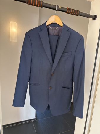 Herren Anzug Zara Grösse 48 Dunkelblau Leichte Gebrauchsspur