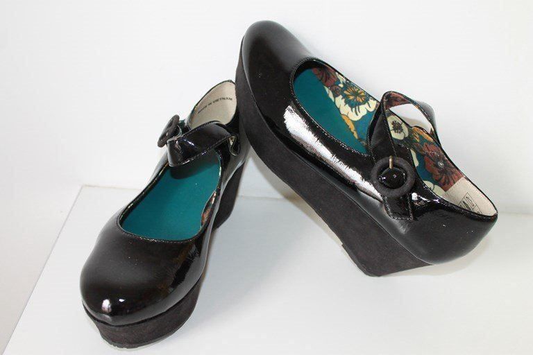 Scarpe da donna: Chaussures/Ballerines vernis compensées style gothique, NEUF – Nuovo e nell'imballaggio originale da Agiez venduto da chouchanelle 1