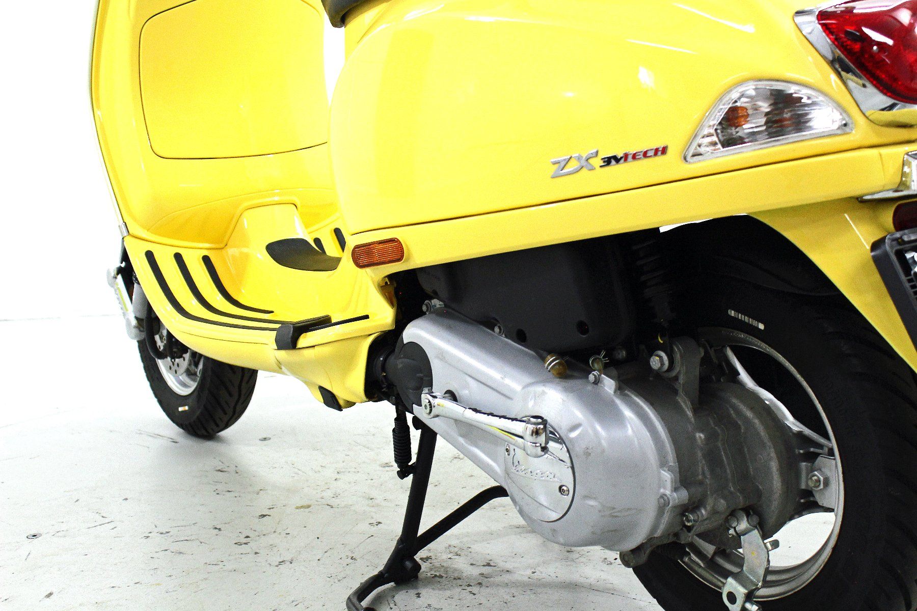 Vespa Scooter: Vespa ZX 125 – Nuovo (secondo la descrizione) da Winterthur venduto da MCW 7
