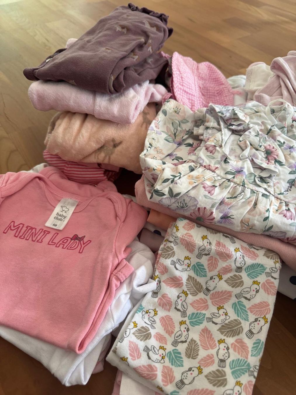 Lotti & Set di vestiti: Kleiderpaket Mädchen Grösse 62 – Usato da Hinwil venduto da Bbudget 3