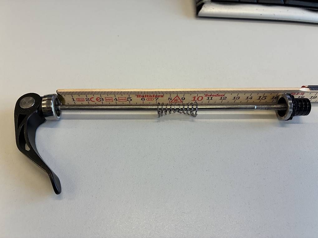Pezzi di ricambio: Thule Schnellspanner neu – Usato da Bern venduto da kusker