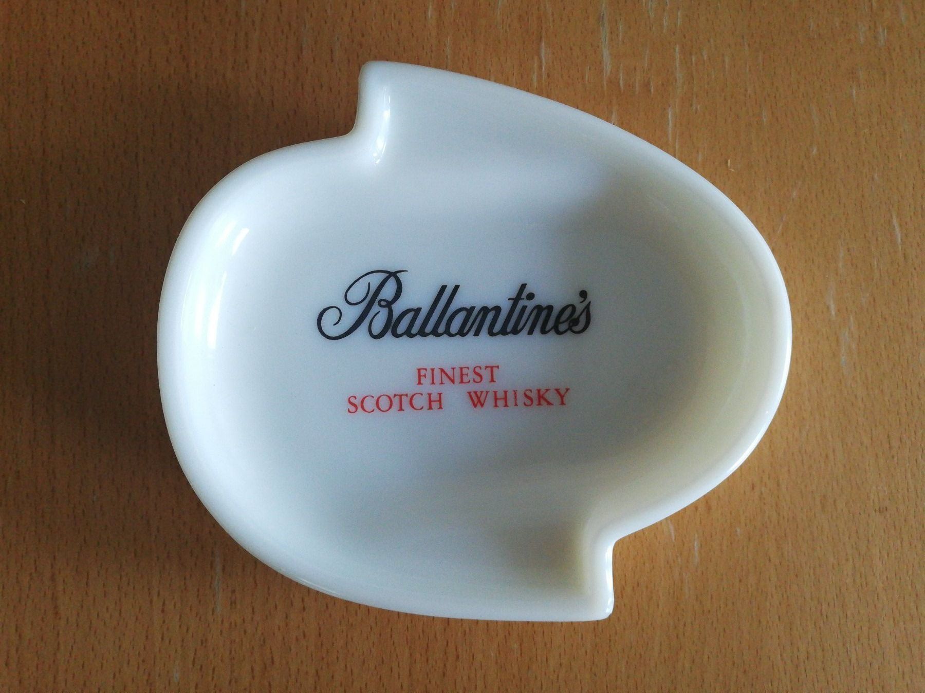 Aschenbecher: Keramik-Aschenbecher Ballantines – Gebraucht aus zumikon von lotegrandote