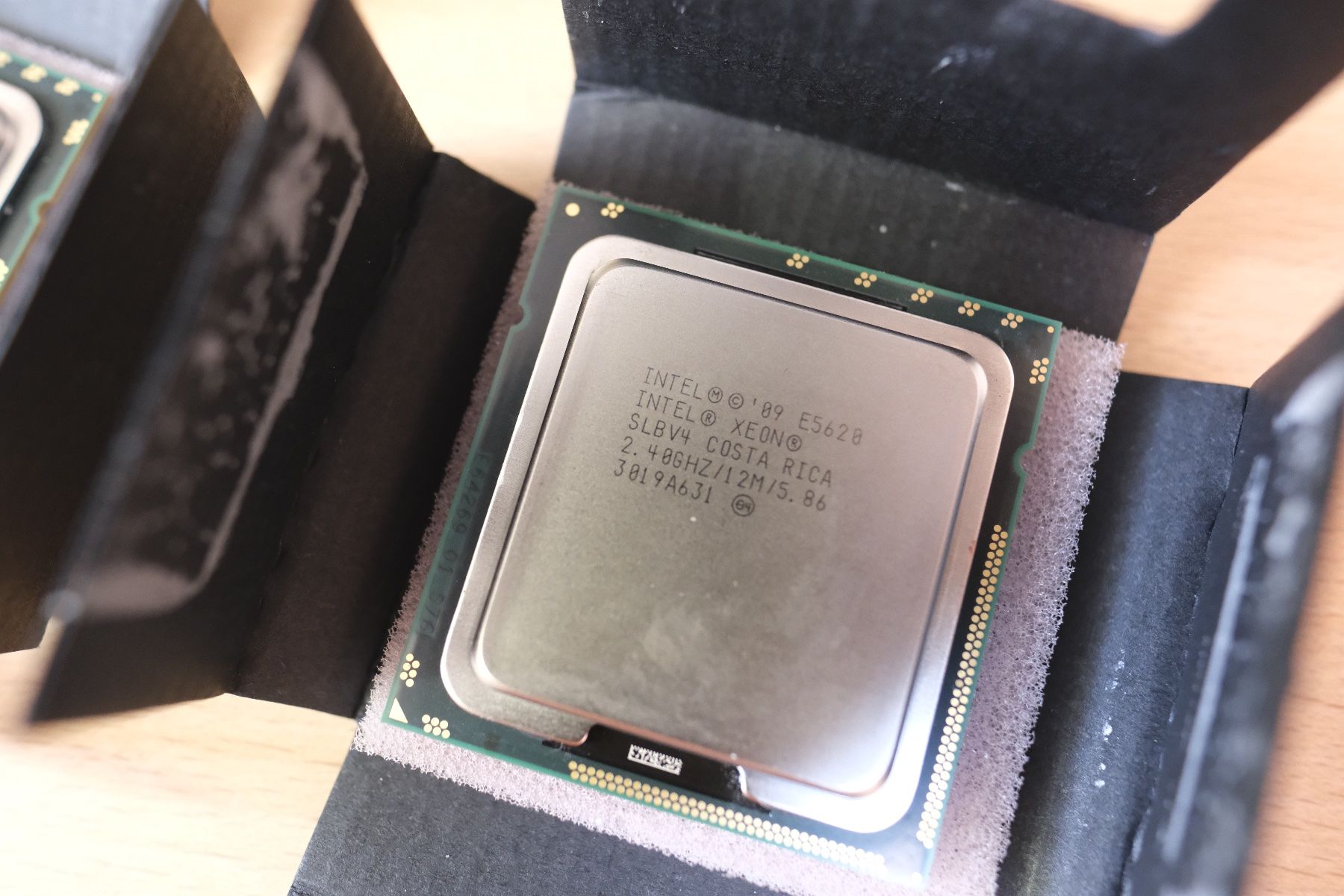 Intel Elektronikbauteile: 2 x Intel Xeon E5620 – Gebraucht aus Luzern von Beli6 1