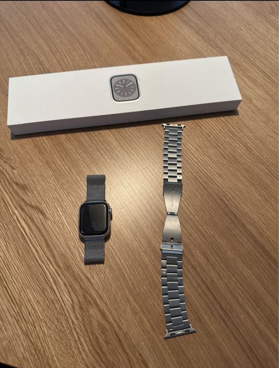 Apple Smartwatch: Apple Watch Series 8 41mm Silver Titan GPS + CEL – D'occasion à St. Gallen par F_s