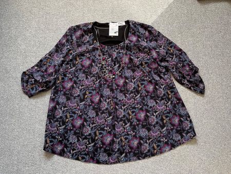 Festliche Bluse Gr 44. Fabrikneu
