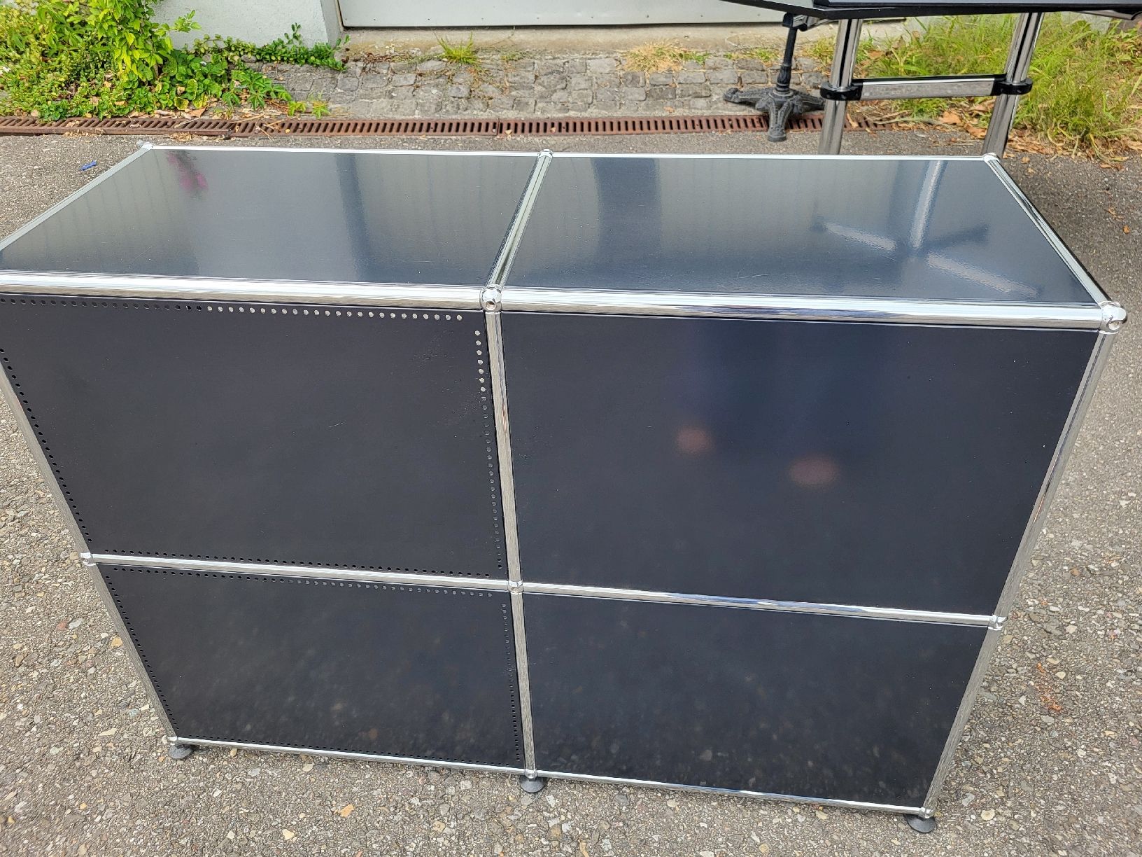 Scaffali: USM Regal schwarz – Usato da Dietlikon venduto da Yul_yy9w 1
