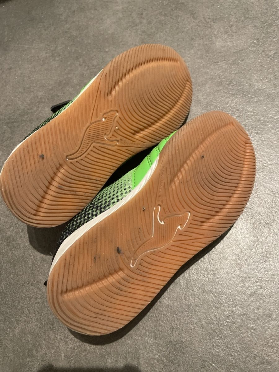 Schuhe für Jungen: KangaRoos Hallenturnschuhe – Gebraucht aus Au ZH von ValeaZima 2