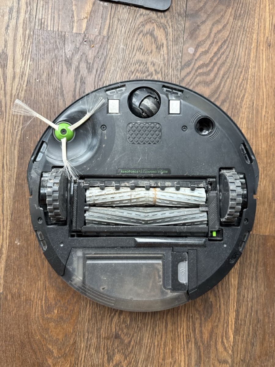 Irobot Aspirapolveri & Accessori: Roomba j7 – Usato da Zürich venduto da dan_7cj7 2