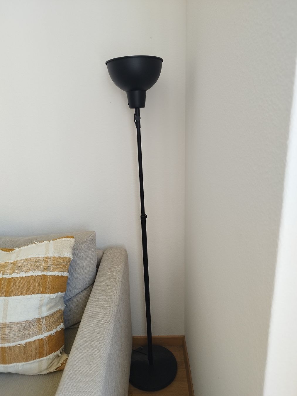 Ikea Lampes: IKEA HEKTAR lamp – D'occasion à Kriens par miq_h7y9 1