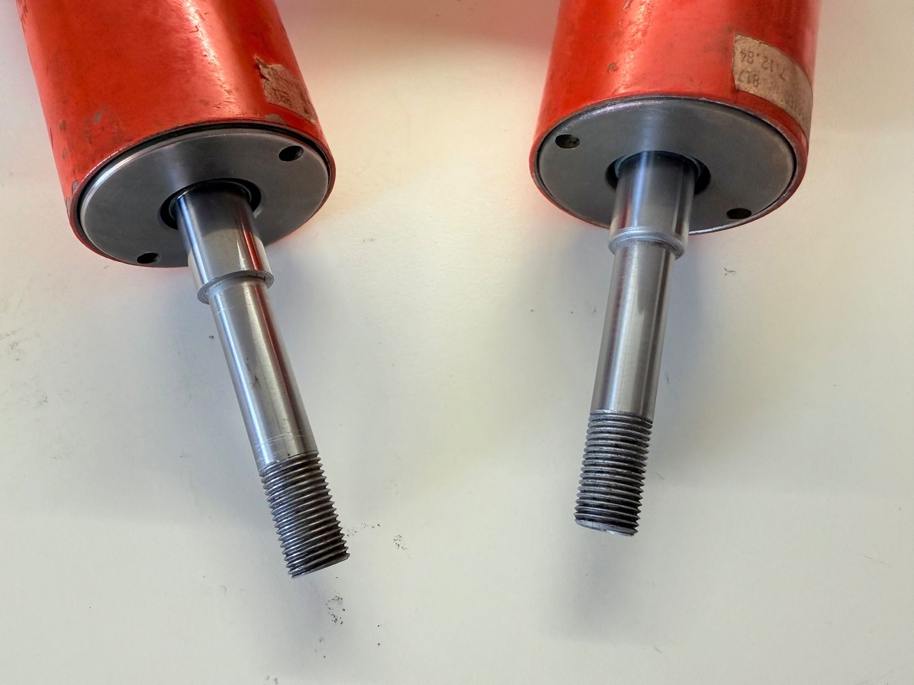 Ferrari 400i Front Shock Absorber Ferrari 117718 NEW (Neuf