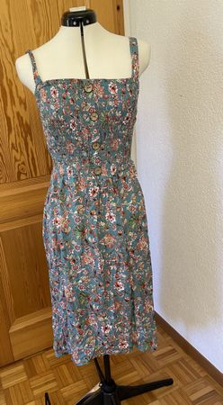 Sommerkleid Gr. M, geblümt, blau