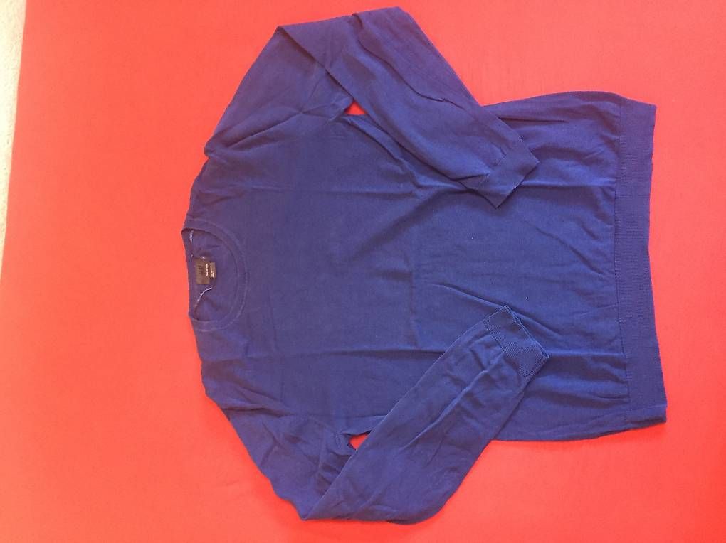Maglioni & Felpe: blauer Pulli (Grösse M) – Usato da Montlingen venduto da jos_2rwv 1