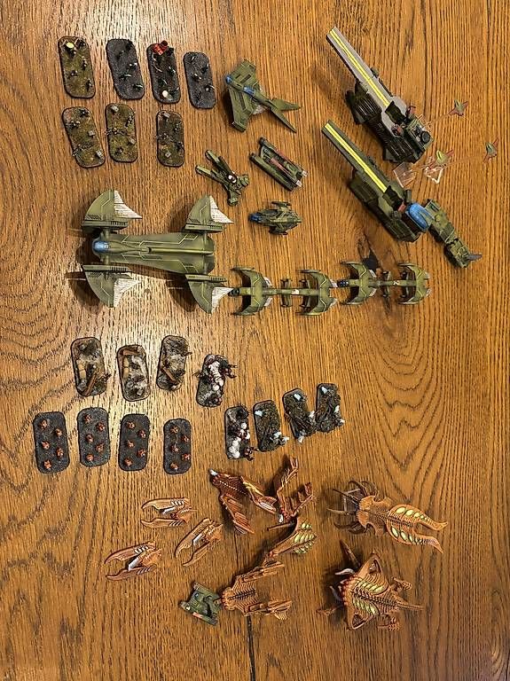 Kit di modellismo & Modellini statici: Dropzone Commander Sammlung UCM & Scourge, bemalt – Usato da St. Gallen venduto da Olivierg 3