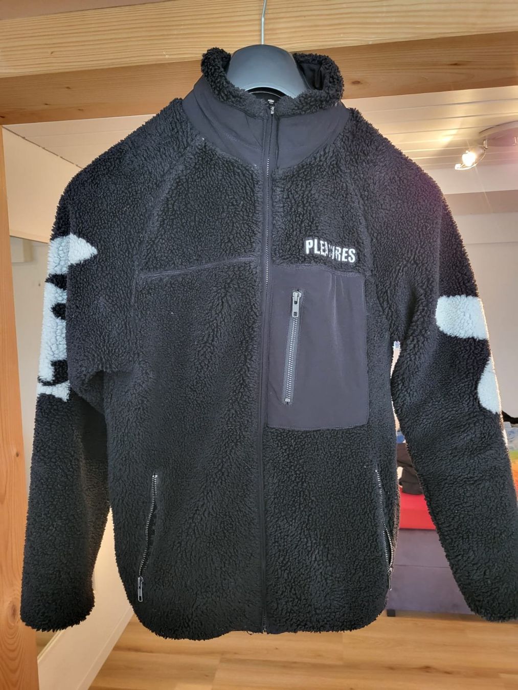 Playboy Giacche: Playboy X Pleasures Jacke Grösse M – Usato da Schaffhausen venduto da Nicolaj.S04 1