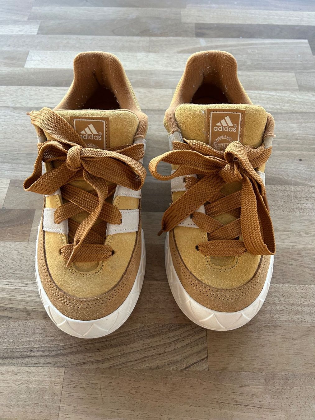 Adidas Scarpe da uomo: Adidas Adimatic Grösse 8, neuwertig – Nuovo (secondo la descrizione) da Oberwil-Lieli venduto da Mhd 1