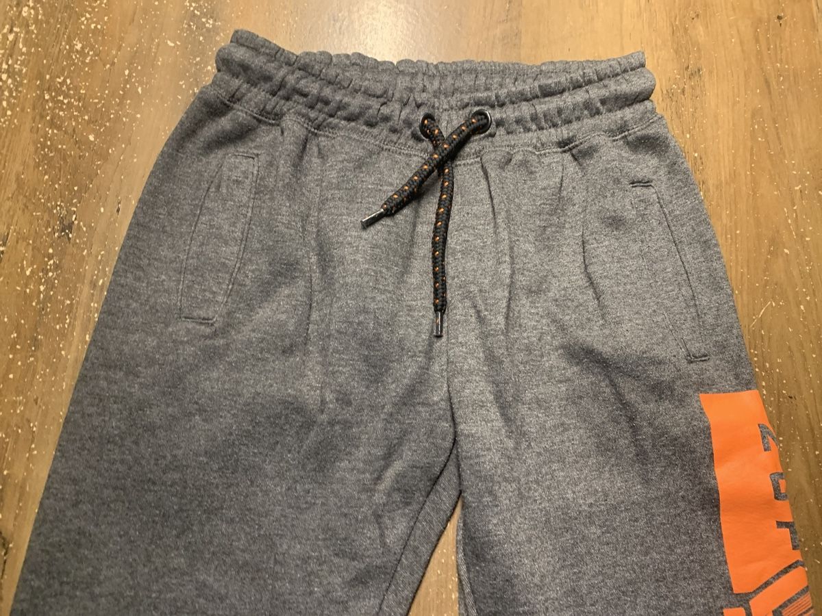 Pantaloni: Turnhose Gr. 146/152, grau/orange – Usato da Buus venduto da 2013dp 1