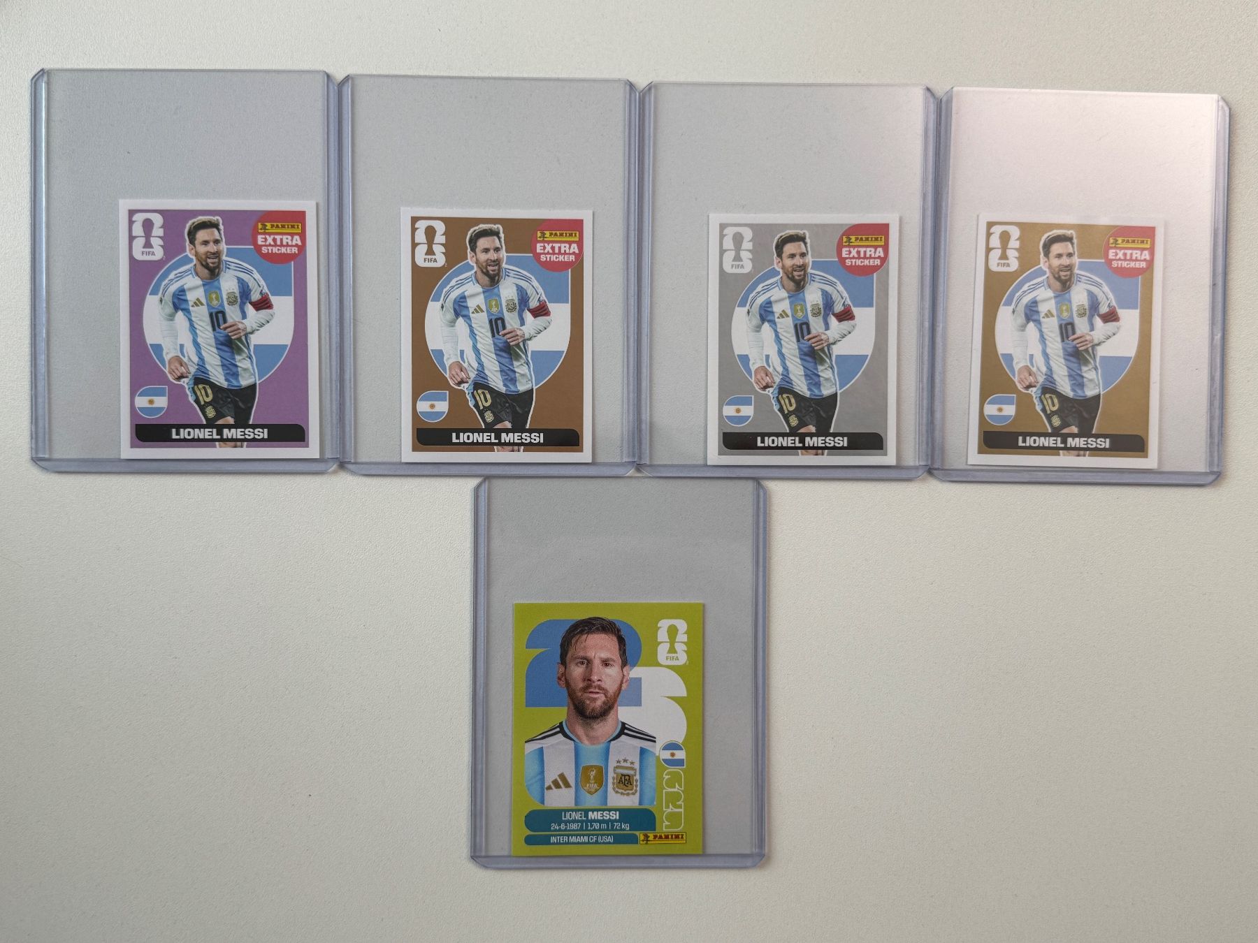 Panini Carte collezionabili: MESSI PANINI EXTRASTICKER GOLD / SILBER / BRONZE / VIOLETT – Usato da Rain venduto da Rasala3