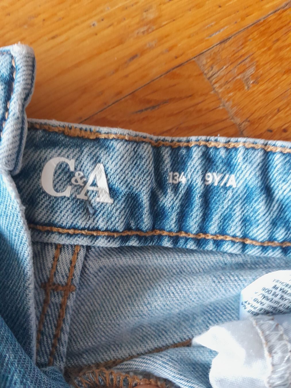 C&A Pantaloni: Shorts Gr. 134 – Usato da Worb venduto da Osterthal 3