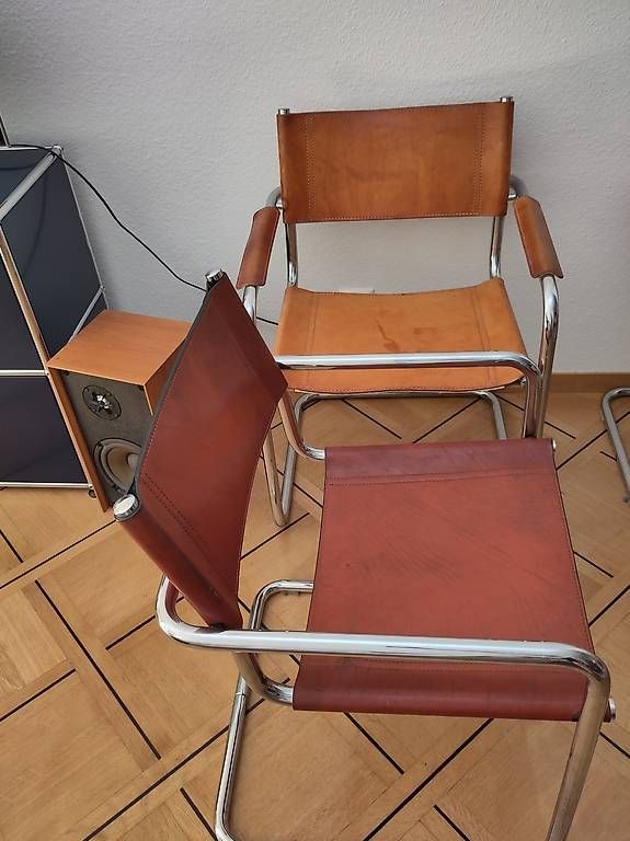 Sedie: 4 Chaises design vintage en cuir véritable – Usato da Lausanne venduto da heyval 1