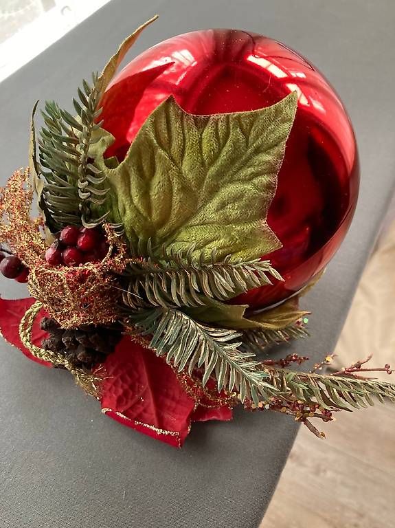 Tutte le decorazioni: Grosse, wunderschöne Deko-Weihnachtskugel – Usato da Basel venduto da Blaetzlibajass 1