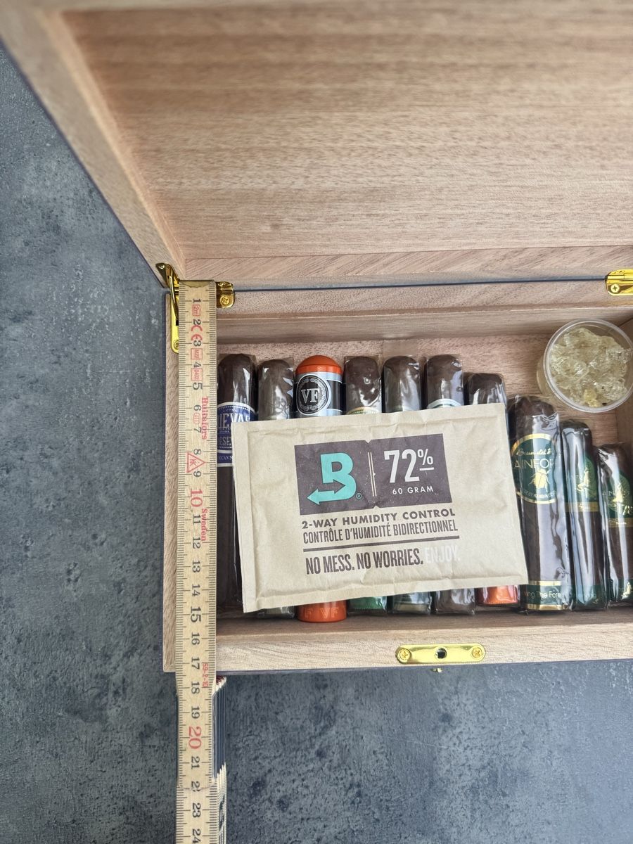 Humidor per sigari: Cigar Box can be used as Humidor – Usato da Seuzach venduto da Wolf936 5