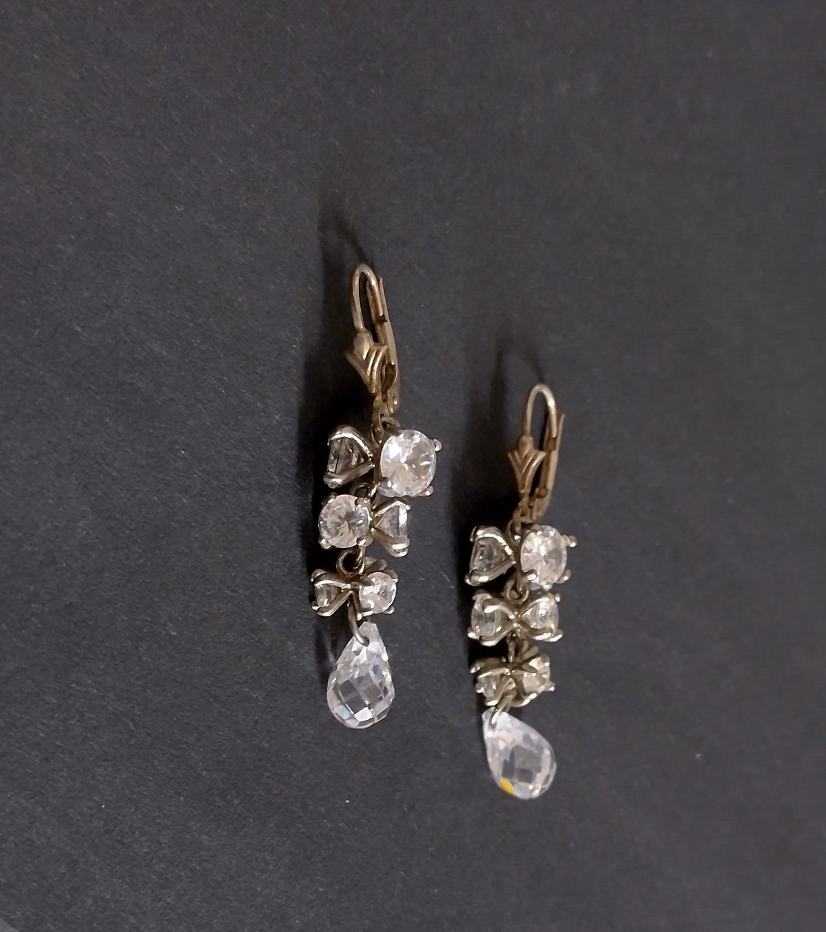 Ohrringe & -stecker: ELEGANTE OHRRINGE SILBER 925 BLING BLING – Gebraucht aus Romanshorn von Stubsinator