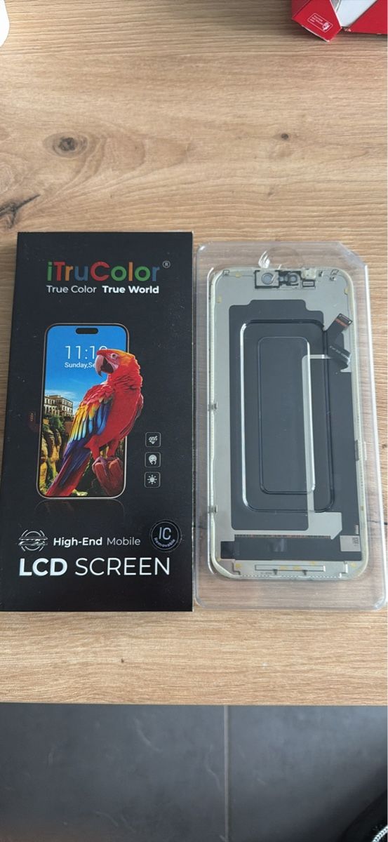 Apple Telefoni cellulari / Smartphones: Écran iPhone 17 pro Max - soft oled 120hz – Nuovo (secondo la descrizione) da Yverdon-les-Bains venduto da ame_7f2x 1