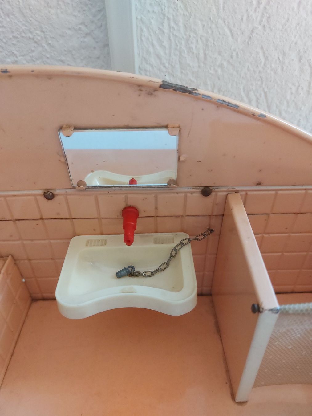 Case e mobili per bambole: BADEZIMMER - ANTIK – Usato da Gipf - Oberfrick venduto da Esnoopy 5