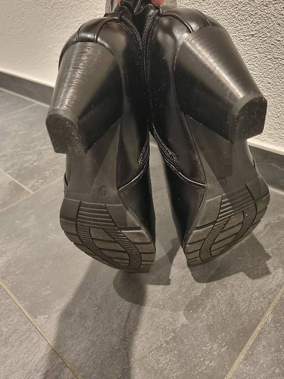 Scarpe da donna: Stiefel mit Absatz Grösse 40 – Usato da Staufen venduto da Puzzelii 2
