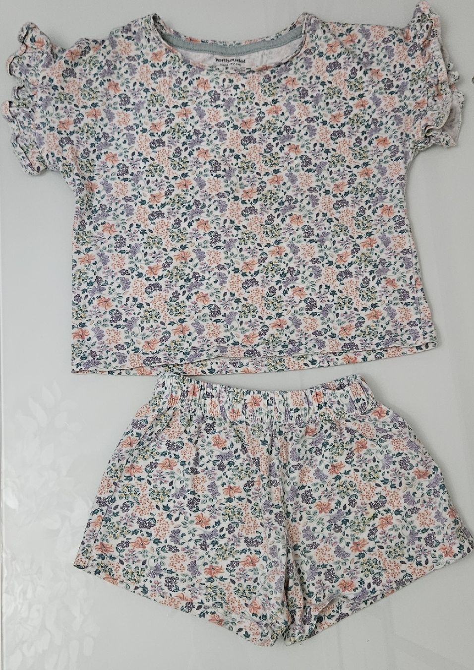 Vertbaudet Kleiderpakete & -sets: Mädchen Set Grösse 3 Jahre - 97cm – Gebraucht aus Matzingen von celine.b.99