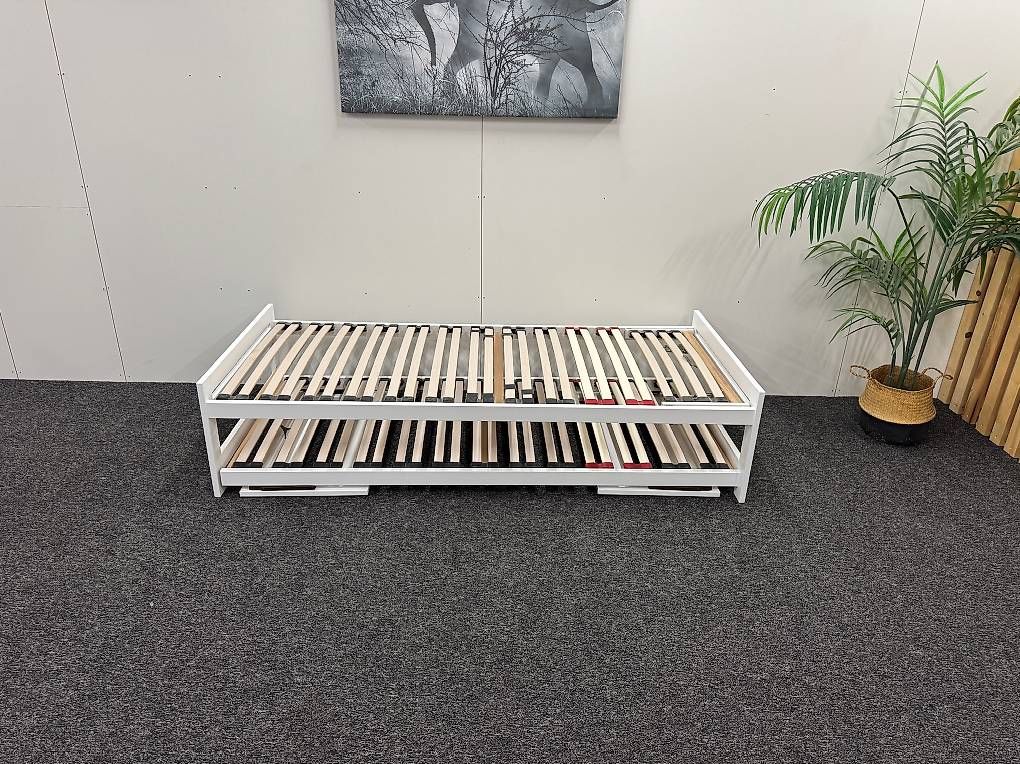 Lits: Raumsparbett 90/200cm – D'occasion à Münchenbuchsee par Mekran