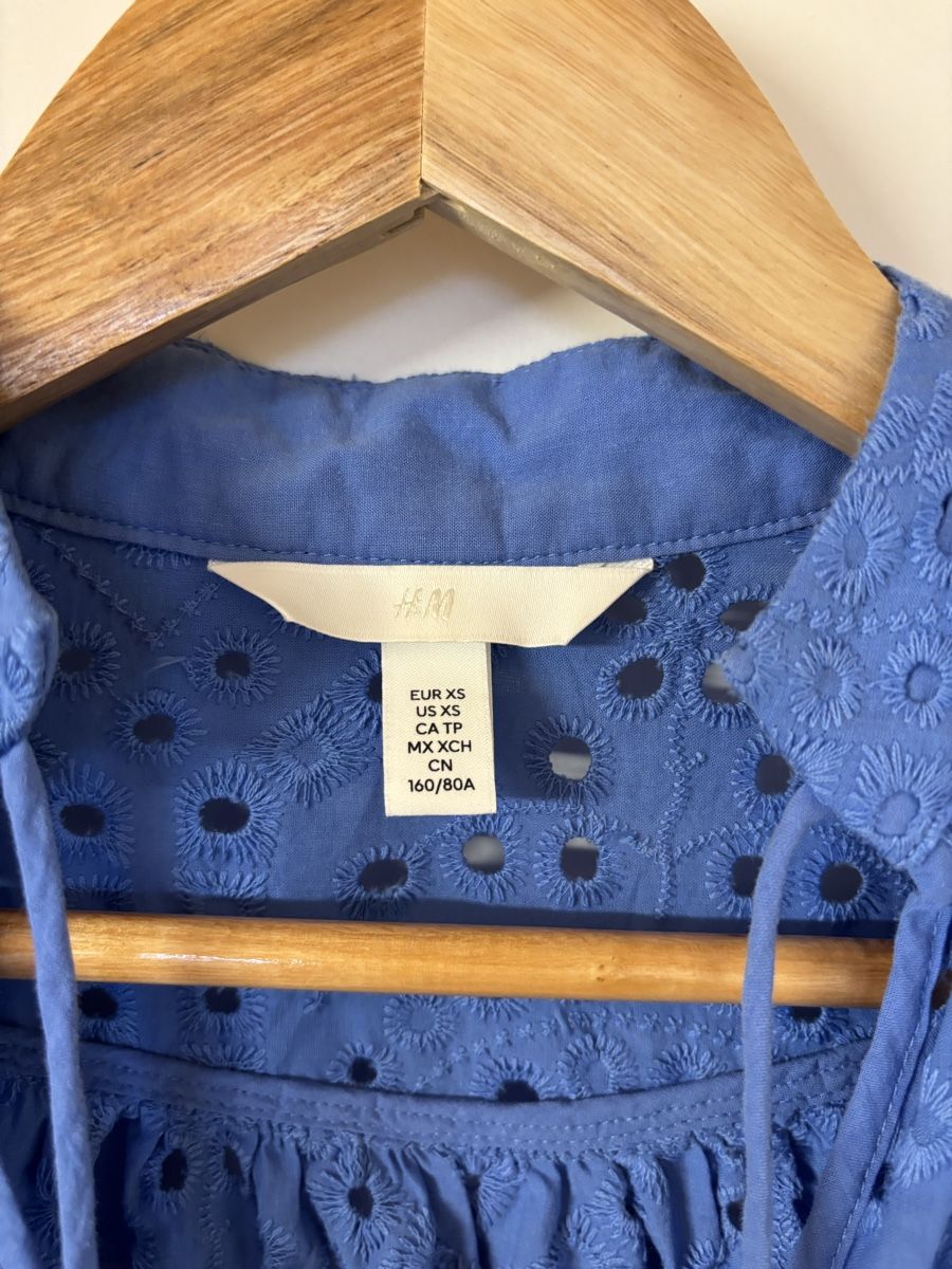 H&M Camicette: H&M Bluse blau – Usato da Estavayer-le-Lac venduto da constance-esta 1