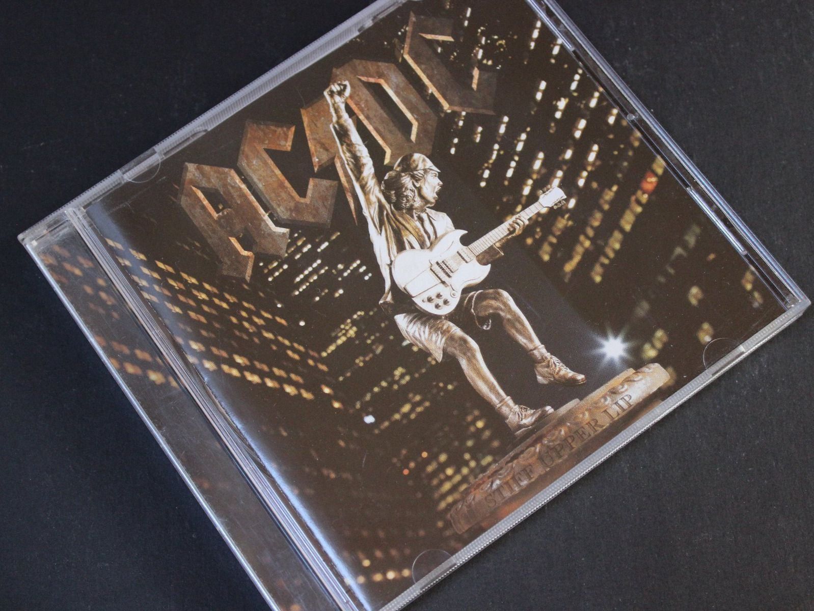 CDs: AC/DC - STIFF UPPER LIP CD 2000 (Jewel-Case Version) – Gebraucht aus Tübach von JamesStone