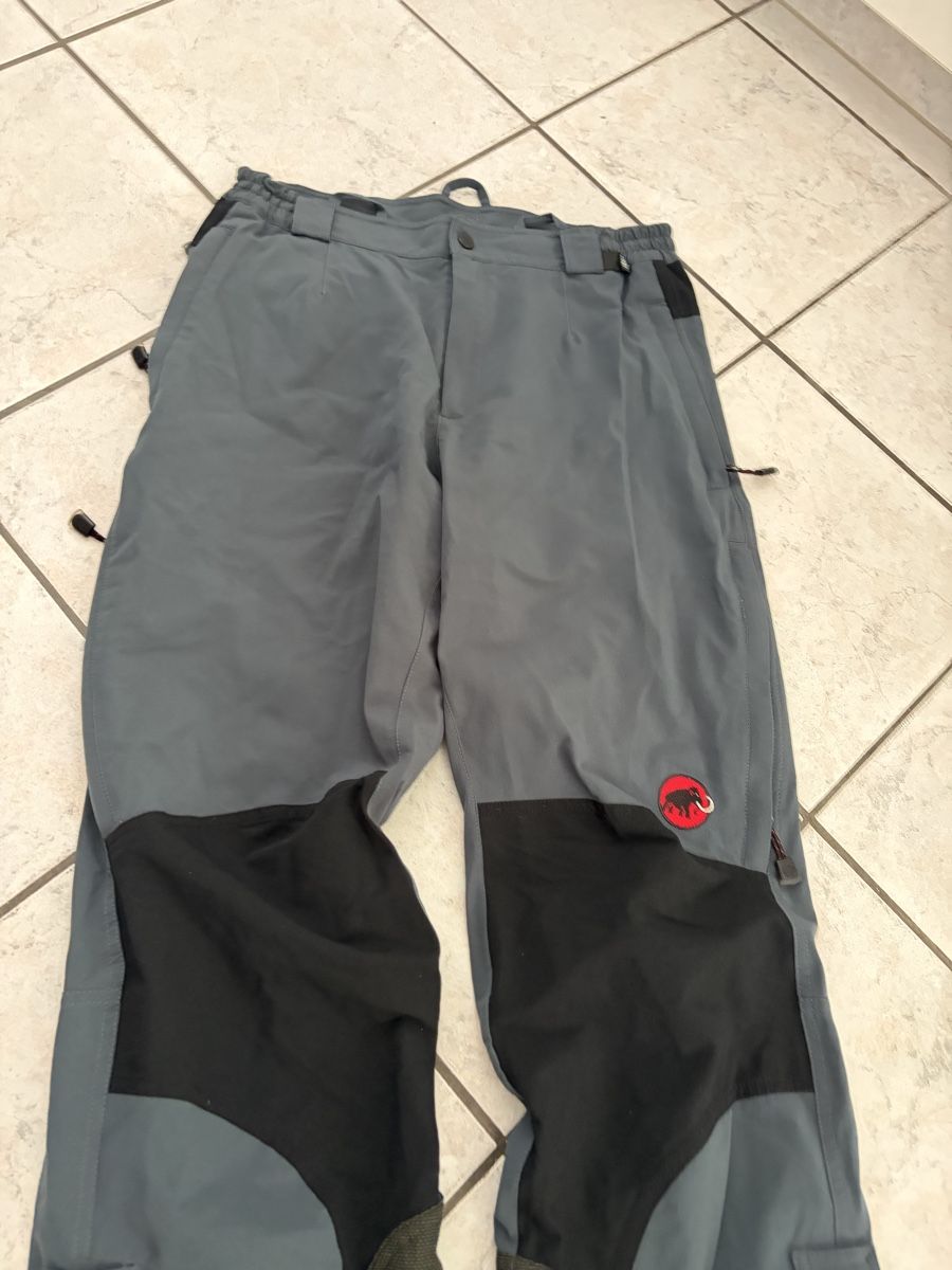 Mammut Hosen: Mammut Skihose , Grau/Schwarz, Grösse 46 – Gebraucht aus Sevelen von gsandax 2