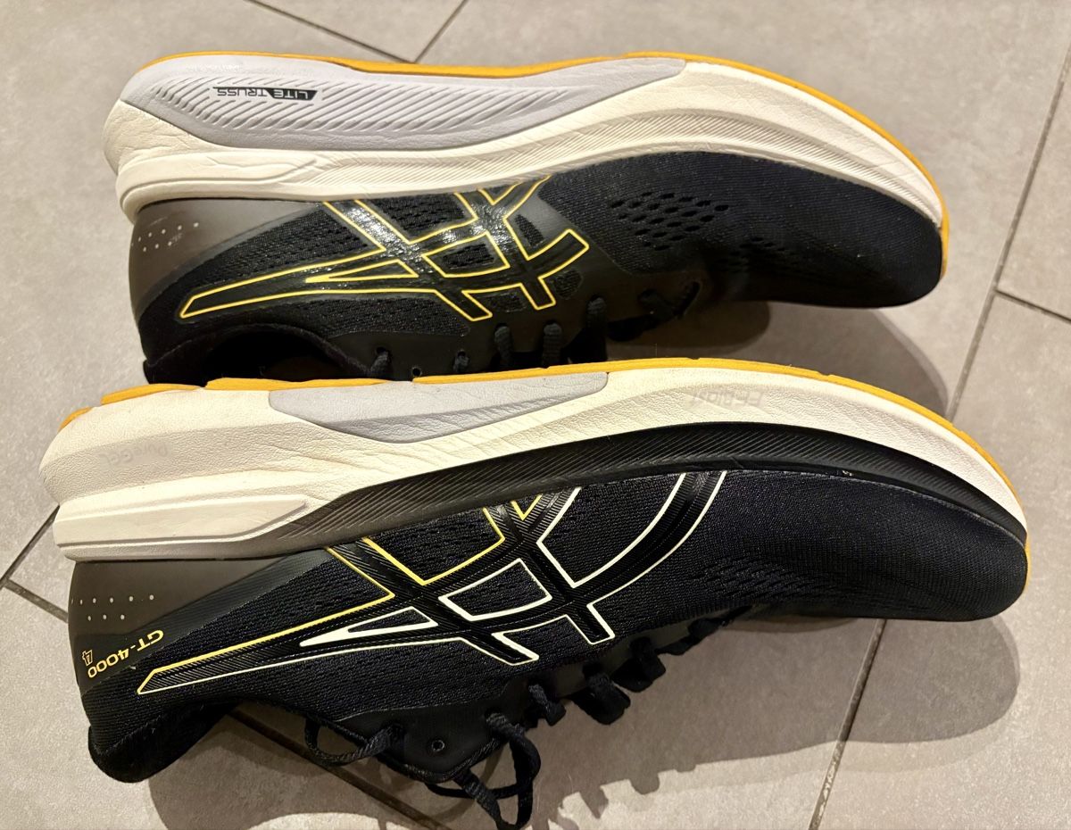 Asics Scarpe da uomo: ASICS GT-4000 4 size 45 – Usato da Le Grand-Saconnex venduto da AlexeyYu 1