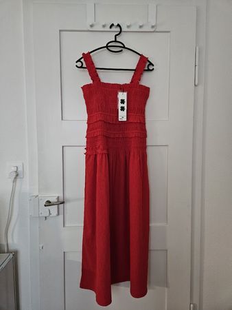 Uniqlo x Cecilie Bahnsen gesmoktes Kleid in rot, Gr. S, neu