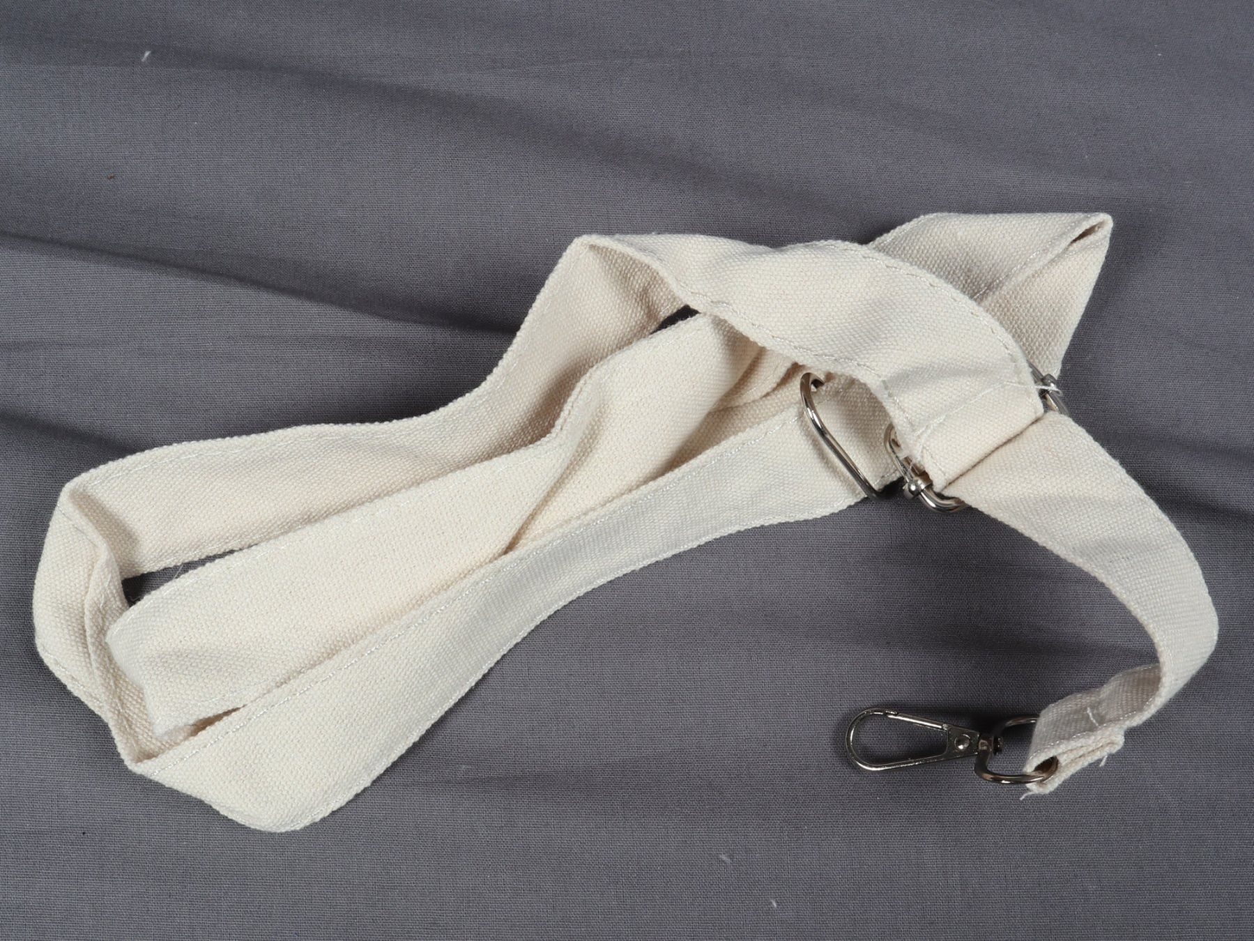 Sacs femmes: Stoffhandtasche mit Blumendesign – D'occasion à Steinen par Restwert_Steinen 6