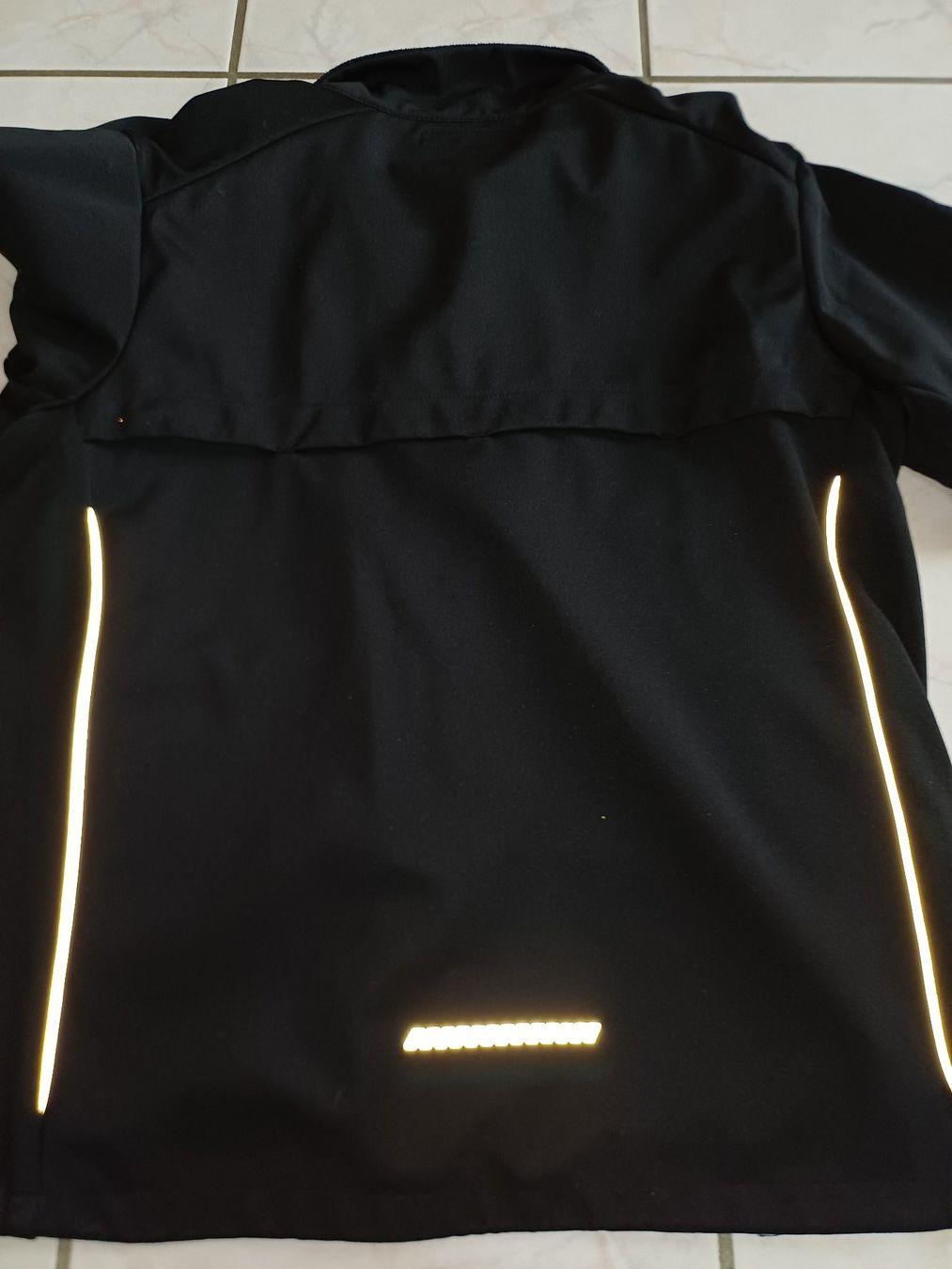 Vestes: Softshelljacke Grösse XL – D'occasion à Rüegsbach par Urs9990 2