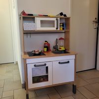 Ikea-Spielküche mit Zubehör gebraucht