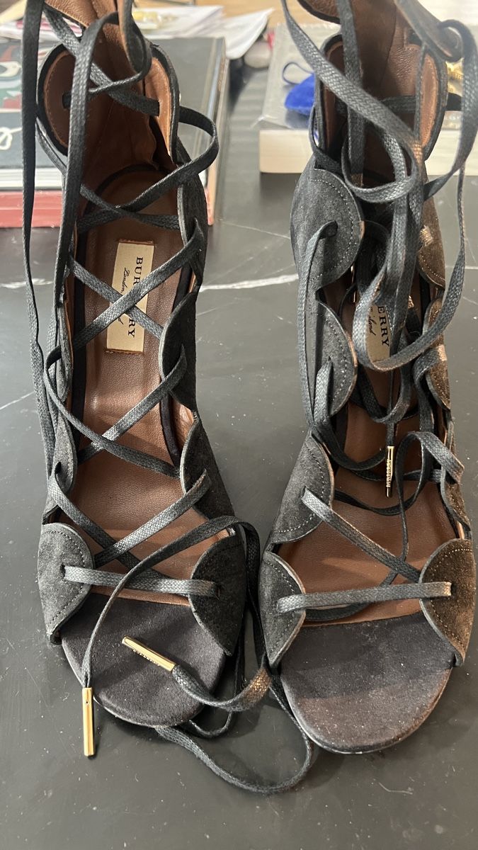 Burberry Damenschuhe: Burberry Schuhe – Gebraucht aus Chur von Maximus85