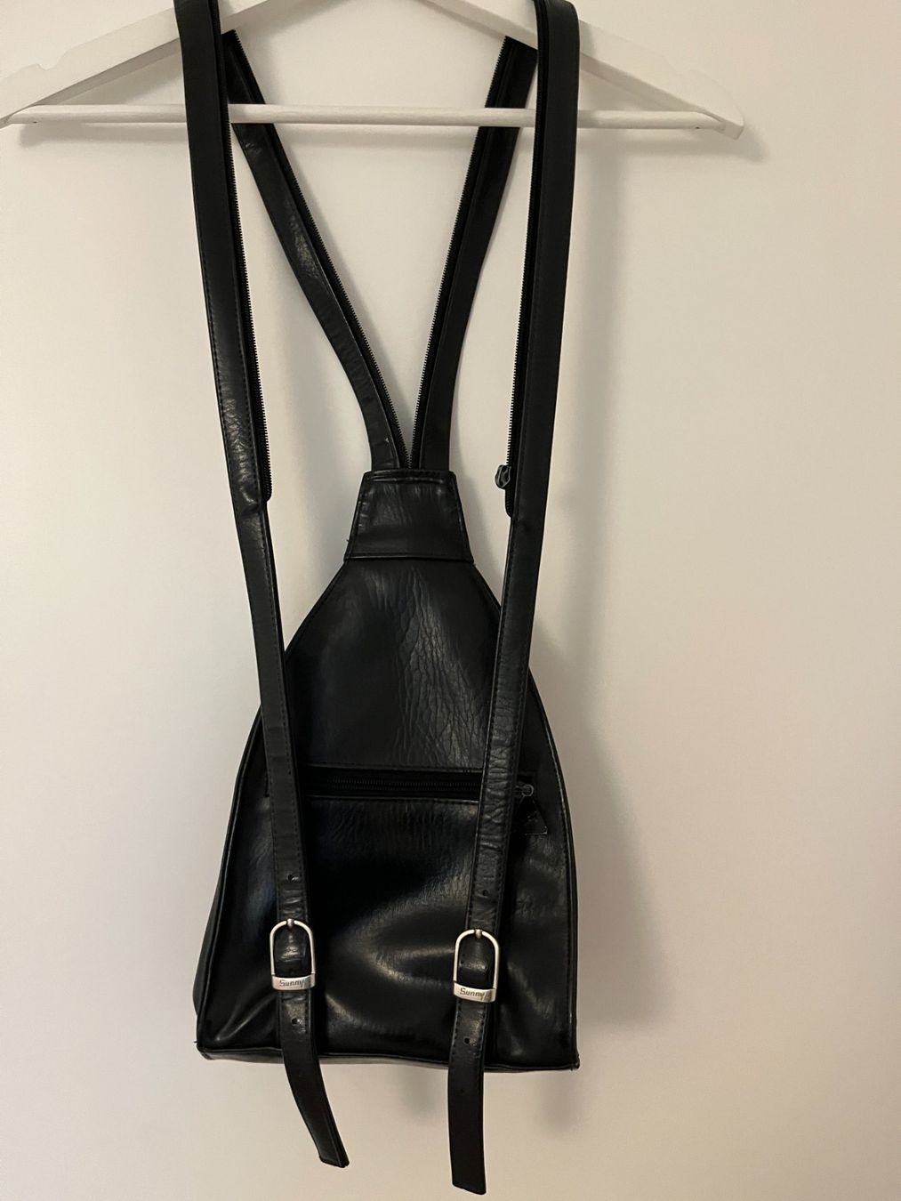 Rucksäcke: Echter Leder Rucksack schwarz Sunny Backpack Vintage – Gebraucht aus Schinznach Bad von ste_dm6y 1