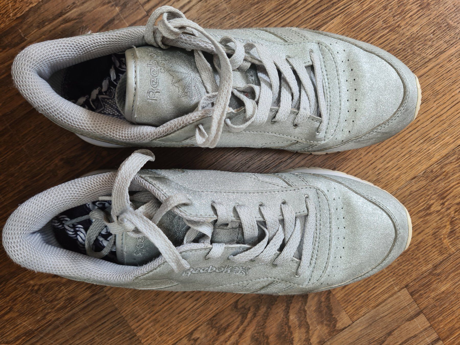 Reebok Scarpe da donna: Reebok Classic sneaker silver size 37.5 women – Usato da Zürich venduto da monadiederich