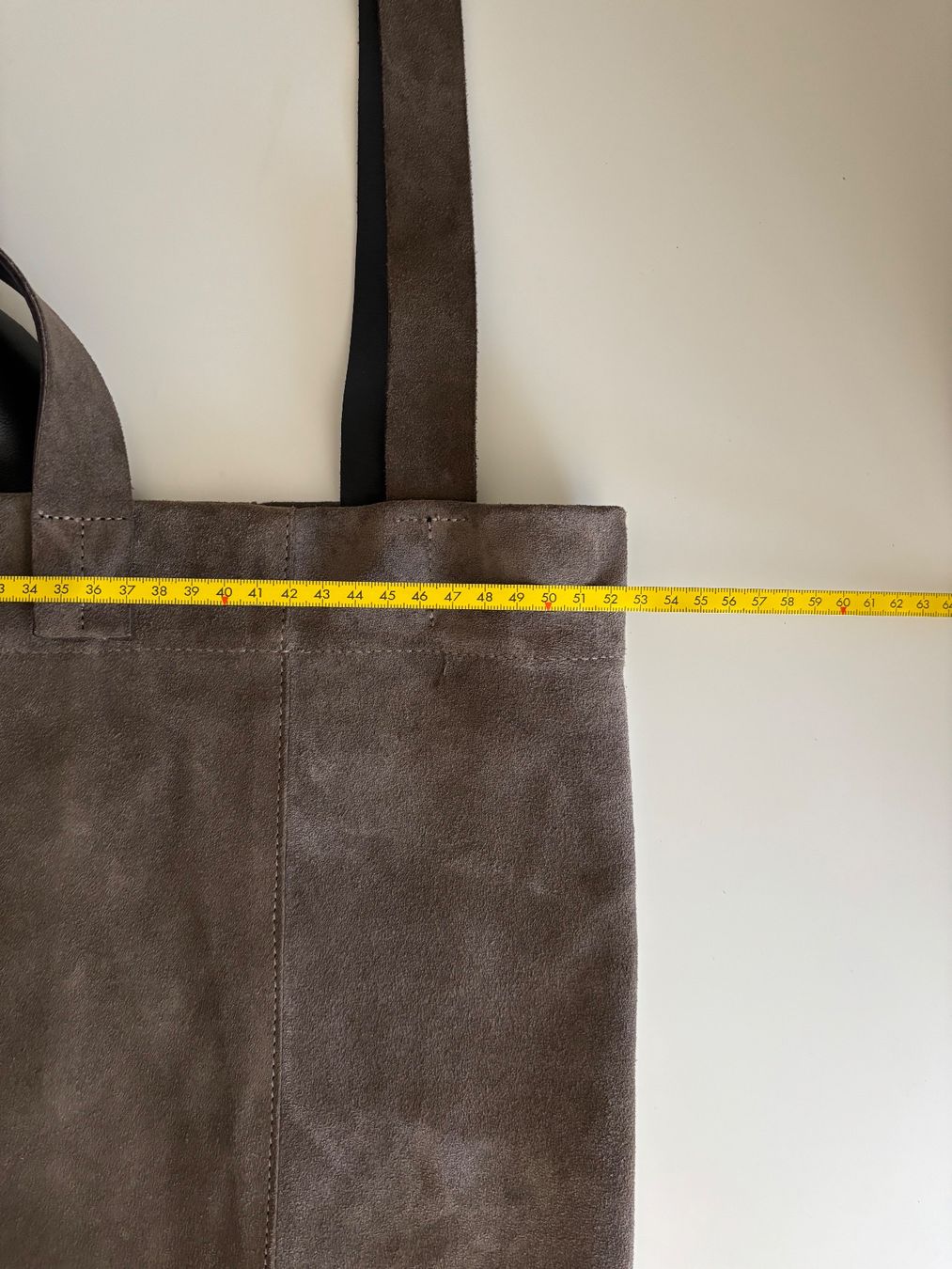 Massimo Dutti Taschen: Large Massimo Dutti suede Shopper – Gebraucht aus Zürich von hol_bc6v 7